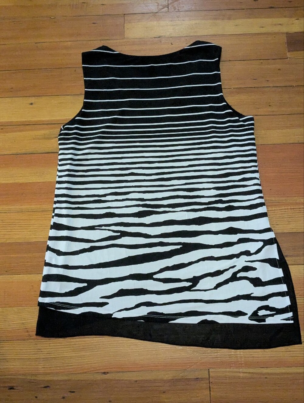FRANK LYMAN DESIGN - SIZE 16 Zebra-Striped Tunic - Picture 3 of 16